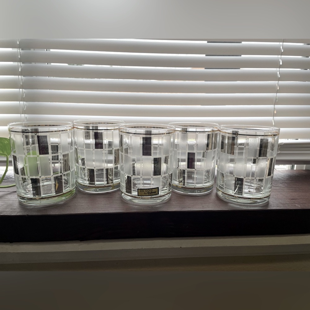 Vintage set of 22K GOLD by culver set of cups